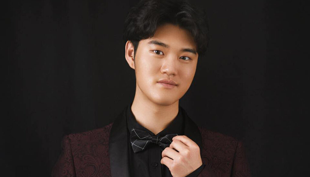 Zhiqiao Zhang - pianista