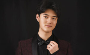 Zhiqiao Zhang - pianista